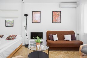 Apartment Kakowskiego Warsaw by Renters