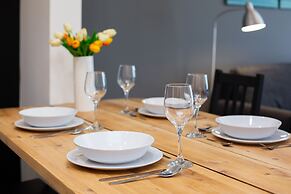 Apartment Wilanowska Warsaw by Renters