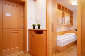 Apartment Esperanto Warsaw by Renters