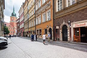 Apartment Swietojanska Warsaw by Renters