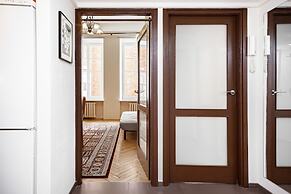 Apartment Swietojanska Warsaw by Renters