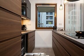 Rzeczypospolitej Apartment by Renters