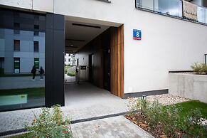 Rzeczypospolitej Apartment by Renters