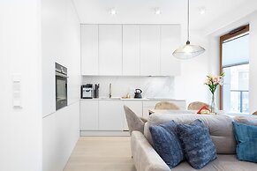 Apartment Szamocka Warsaw by Renters