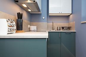 Apartment Nowowiejska Warsaw by Renters