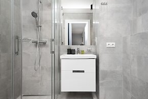 Apartment Nowowiejska Warsaw by Renters