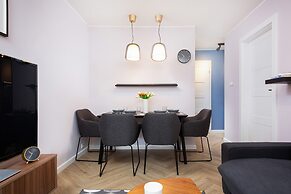 Apartment Nowowiejska Warsaw by Renters