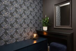 Apartment Nowowiejska Warsaw by Renters