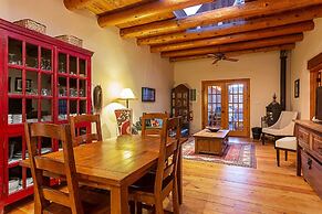 Casa Encantador - True Santa Fe Flavor and Location