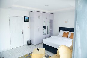 Luxury 3 Bedroom Apartment With Wifi