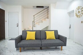 Luxury 3 Bedroom Apartment With Wifi