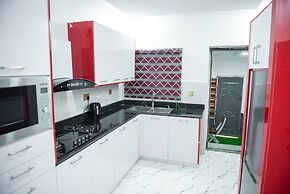 Luxury 3 Bedroom Apartment With Wifi