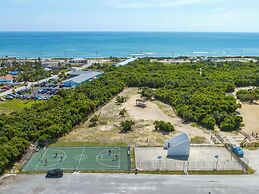 Starboard Light by VTrips