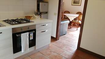 Apartment 2 People Farmhouse Villa Luzi