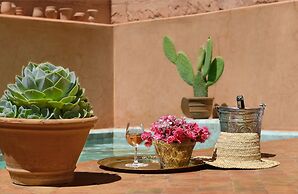 Charming Riad and Douiria Swimming Pool on the Terrace - by Feelluxury