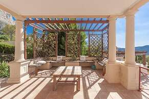 Luxury Villa With Pool and Spectacular View in Javea