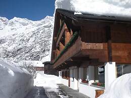 Monterosa Residence Hotel