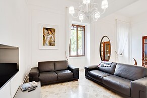 Casa Cinzia Lungomare Exclusive Flat