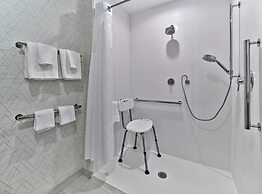 Holiday Inn Express Huntsville Space Center by IHG