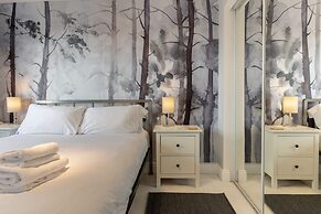 Stunning Clifton Flat in Amazing Central Location