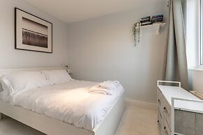 Stunning Clifton Flat in Amazing Central Location