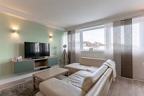 Stunning Clifton Flat in Amazing Central Location