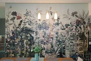 Stunning Clifton Flat in Amazing Central Location