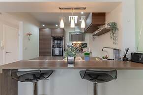 Stunning Clifton Flat in Amazing Central Location