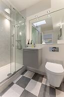 Stunning Clifton Flat in Amazing Central Location