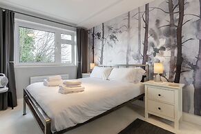 Stunning Clifton Flat in Amazing Central Location