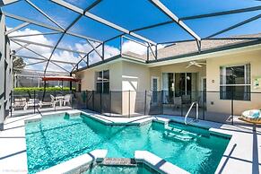 Fantastic 4 Bed Home With Private Pool & Spa 137mh 4 Bedroom Villa by 