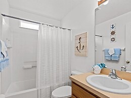 Splendid 3 bedroom home with private pool 2896KL 3 Villa by RedAwning