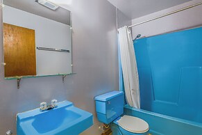 Love Hotels Tomahawk by OYO at Lake Mohawksin WI
