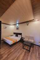 Goroomgo Hidden Chalet Mall Road Nainital