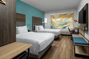 Tru by Hilton San Antonio North