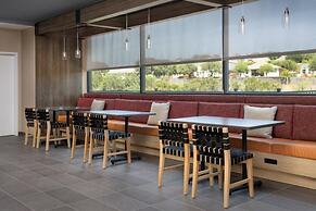 Tru by Hilton San Antonio North