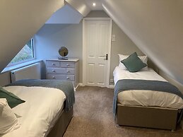 Pinewood Cottage Deluxe Self Catering Apartments