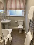 Pinewood Cottage Deluxe Self Catering Apartments