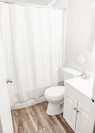 Inviting Weekend Getaway in Clayton With Pool