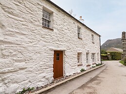 Eagle Farmhouse