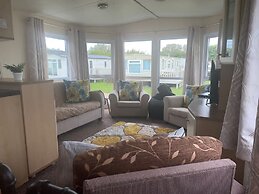 Remarkable 2-bed Villa Caravan in Driffield