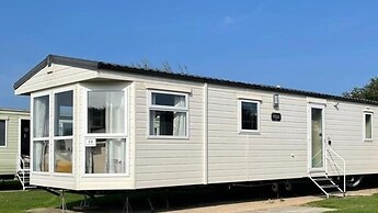 Remarkable 2-bed Villa Caravan in Driffield
