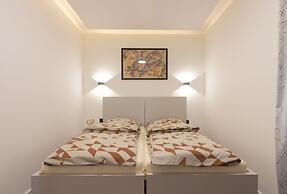 Deluxe Feliciano Apartments