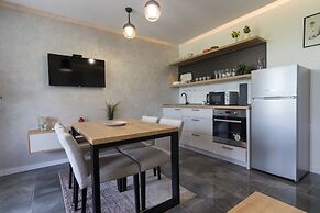 Deluxe Feliciano Apartments