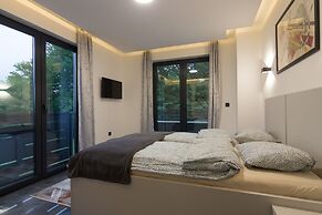 Deluxe Feliciano Apartments