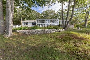 Jcr Taunton Bay Hideaway 3 Bedroom Home by RedAwning