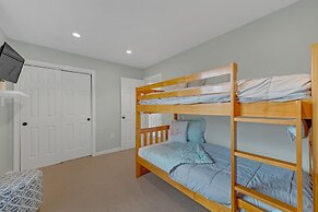 Jcr Taunton Bay Hideaway 3 Bedroom Home by RedAwning