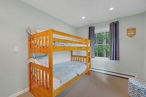 Jcr Taunton Bay Hideaway 3 Bedroom Home by RedAwning