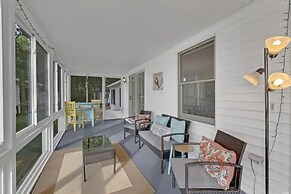 Jcr Taunton Bay Hideaway 3 Bedroom Home by RedAwning