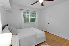 Peaceful Modern Family Home In Fayetteville! 3 Bedroom Home by Redawni